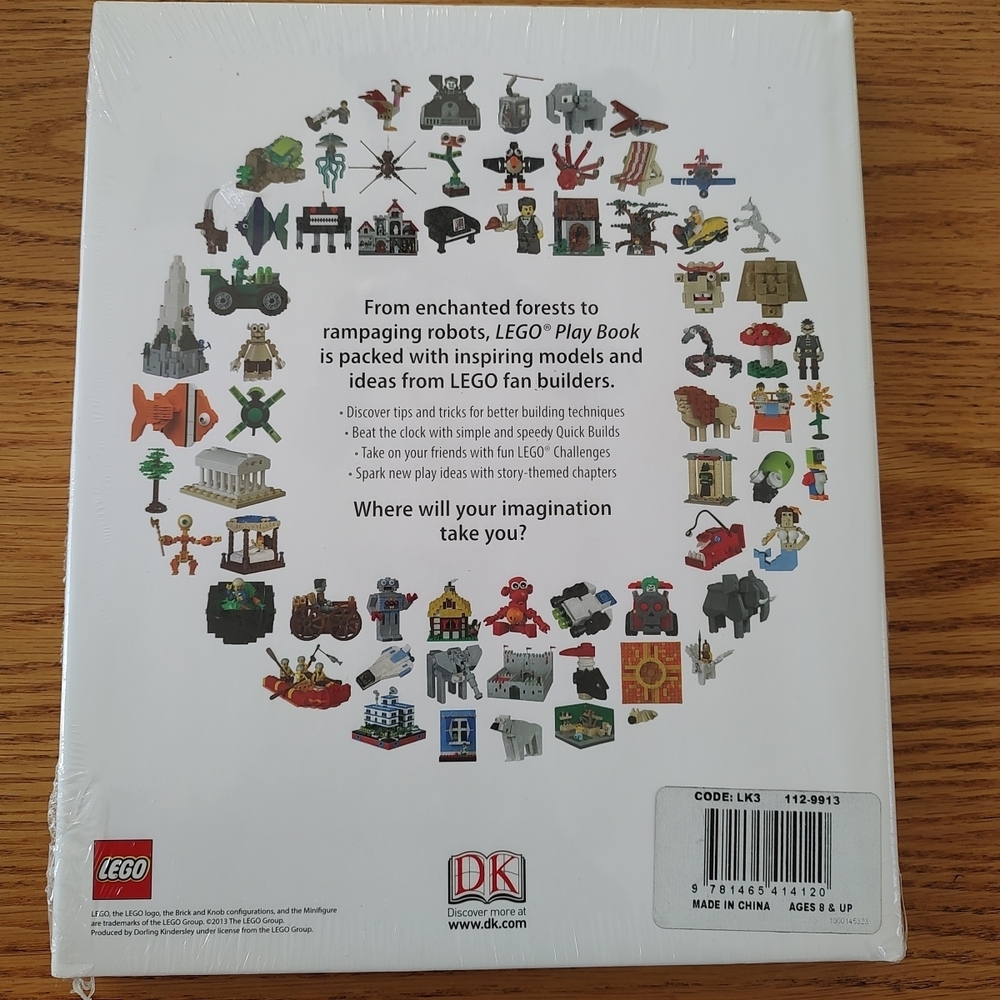 LEGO Play Book: Creative Building Ideas in Red, Green, Blue New in plastic - Picture 2 of 2